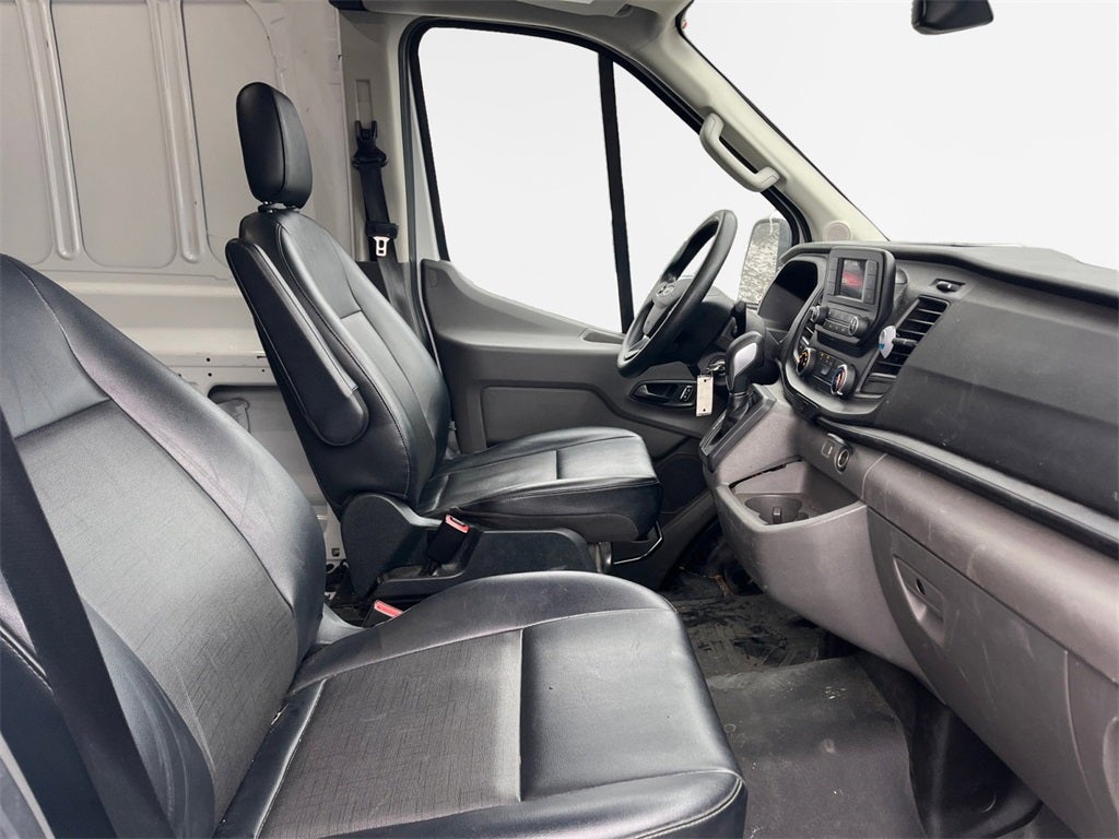 2022 Ford Transit-250 Base
