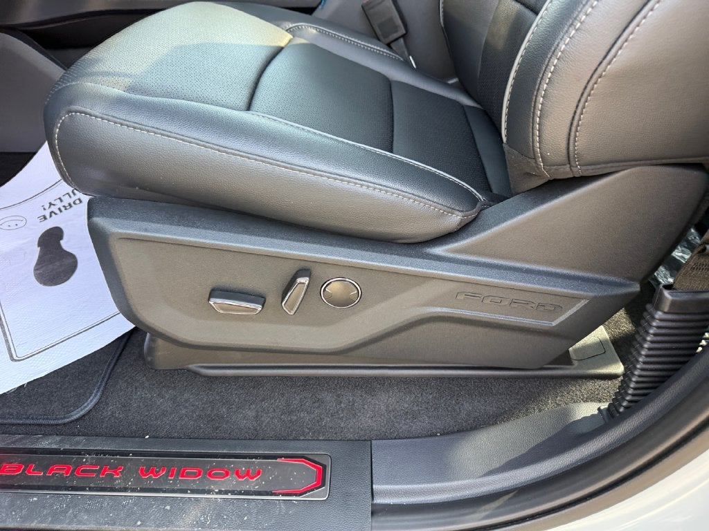 2026 Ford F-150 Lariat Black Widow