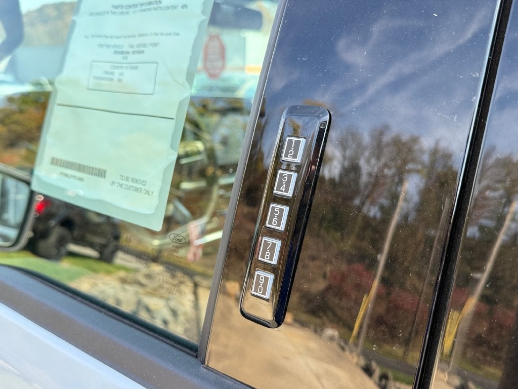 2026 Ford F-150 Lariat Black Widow