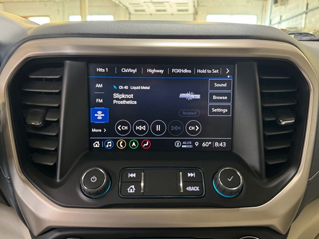 2023 GMC Acadia Denali