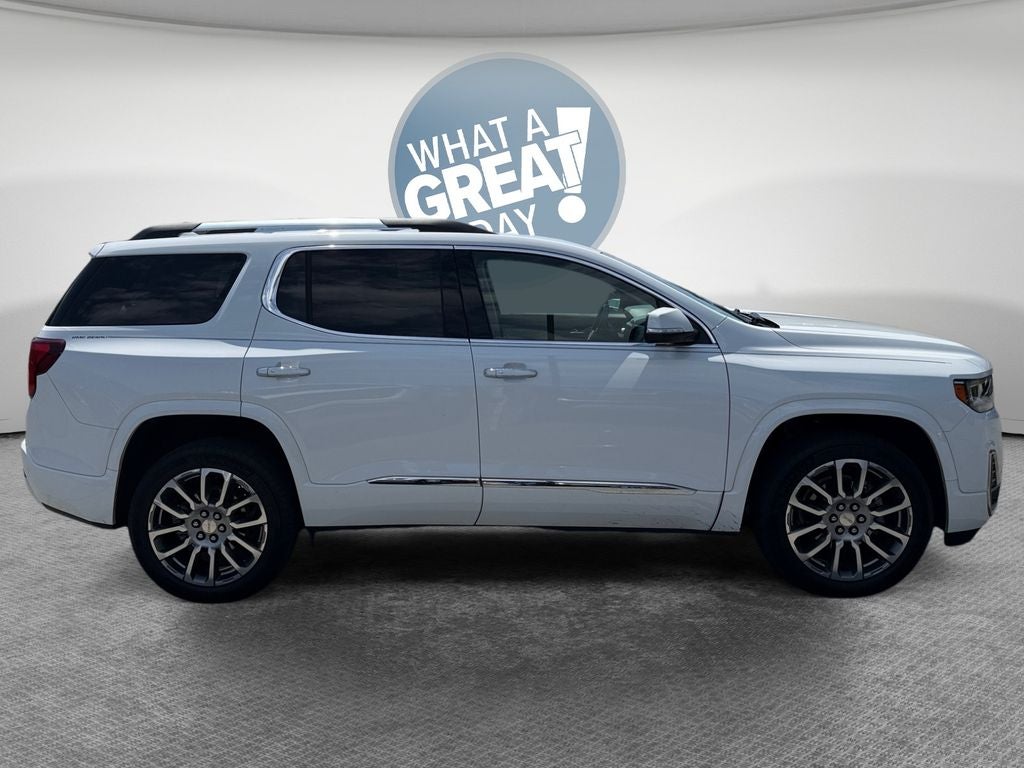 2023 GMC Acadia Denali
