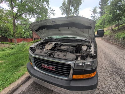 2020 GMC Savana 2500 Work Van / 6.0L V8 / 135" WB