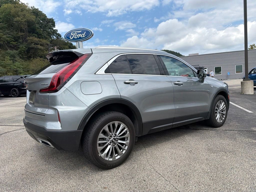 2024 Cadillac XT4 Premium Luxury