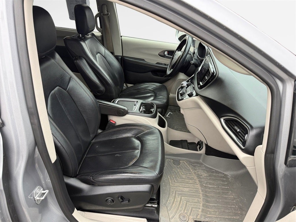 2020 Chrysler Pacifica Touring L Plus