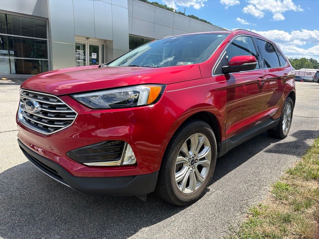 2022 Ford Edge Titanium
