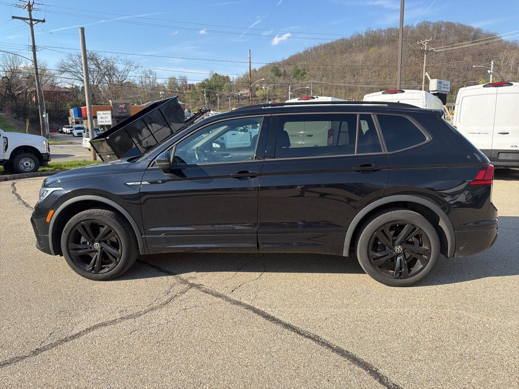 2024 Volkswagen Tiguan 2.0T SE R-Line Black