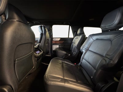 2024 Lincoln Navigator Reserve Luxury Package