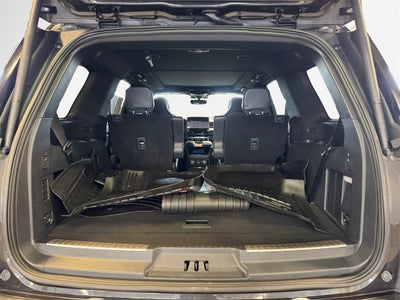 2024 Lincoln Navigator Reserve Luxury Package