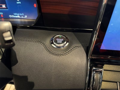 2024 Lincoln Navigator Reserve Luxury Package