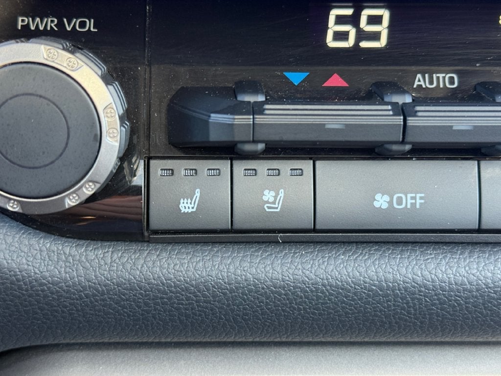 2022 Toyota Tundra Hybrid Limited