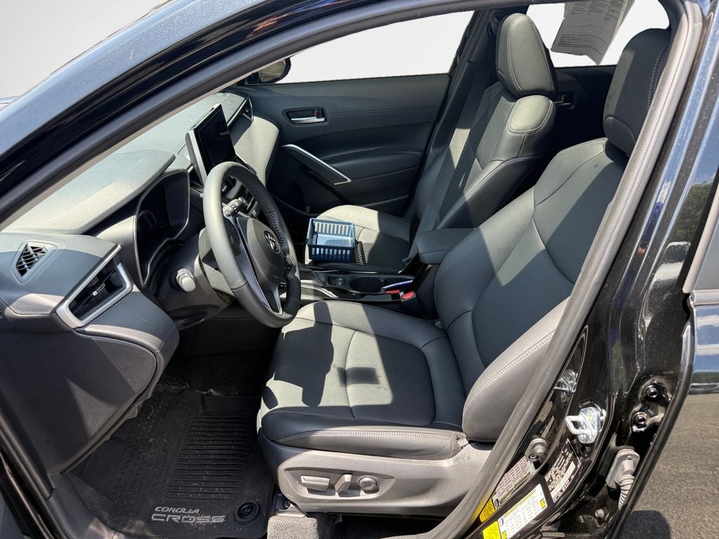 2025 Toyota Corolla Cross XLE