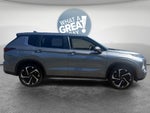 2022 Mitsubishi Outlander Base