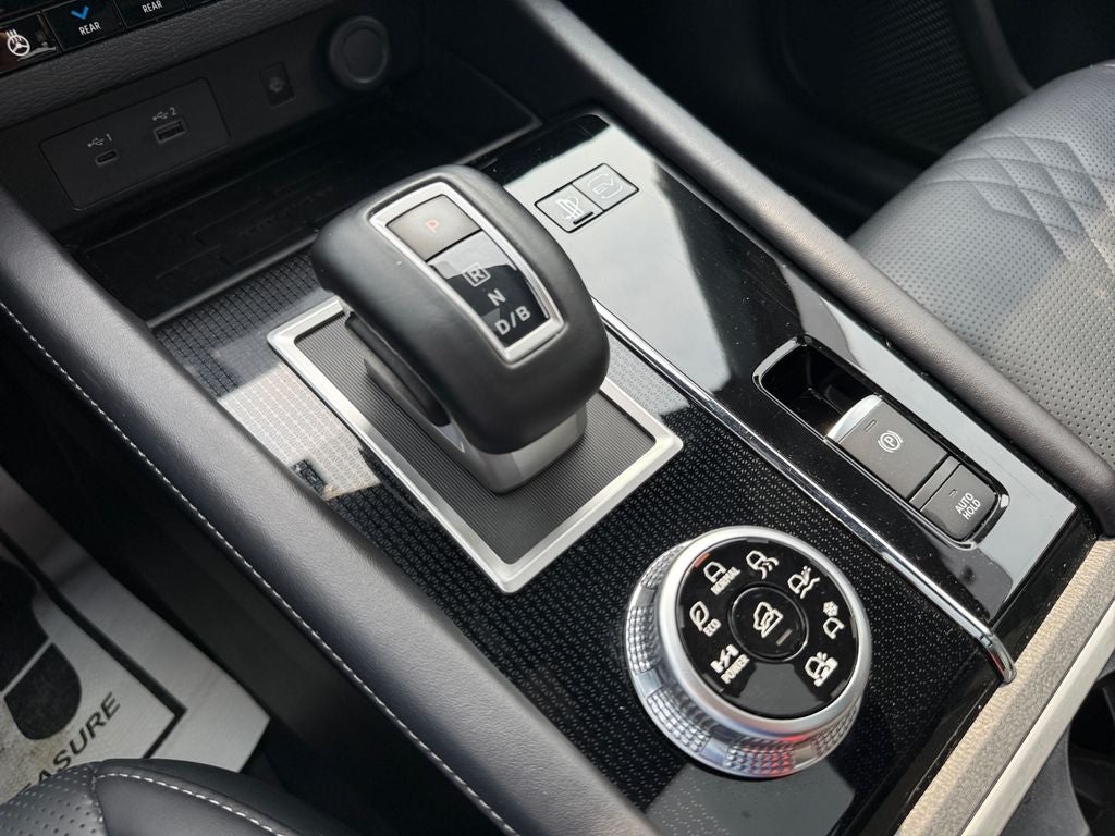 2025 Mitsubishi Outlander PHEV SEL Black Edition