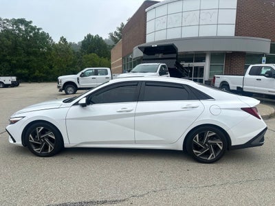 2024 Hyundai Elantra Limited