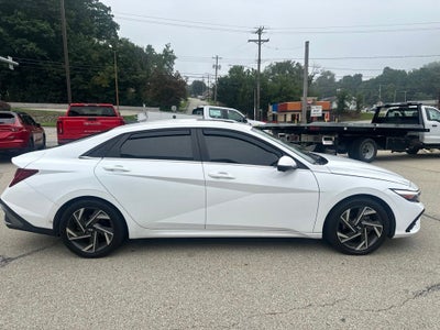 2024 Hyundai Elantra Limited