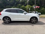 2020 Volvo XC60 T6 Momentum
