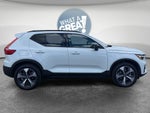 2023 Volvo XC40 B5 Plus Dark Theme